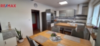 REMAX Delux