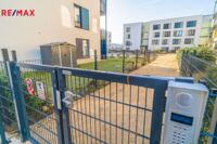 REMAX Delux