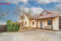 REMAX Delux
