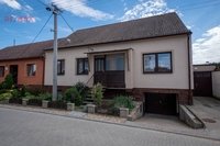Prodej rodinného domu, 200 m2, Uherčice