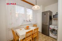 REMAX Delux