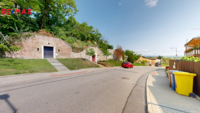 REMAX Delux