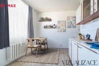 REMAX Delux