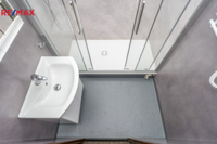 REMAX Delux