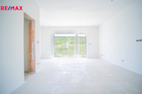 REMAX Delux