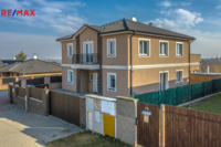 REMAX Delux