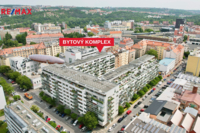 REMAX Delux