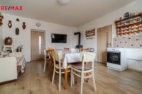 REMAX Delux