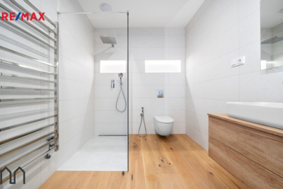 2845771.jpg 2845771.jpg