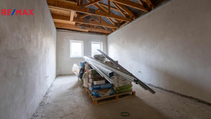 Prodej rodinného domu, 124 m2, Hluboké - obrázek 11