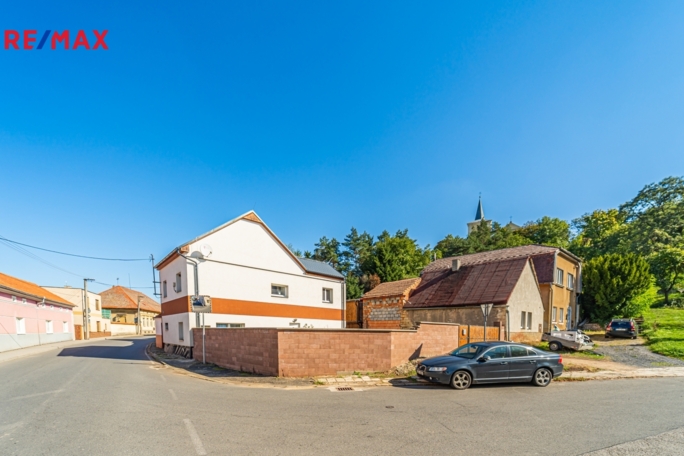 3036365.jpg 3036365.jpg