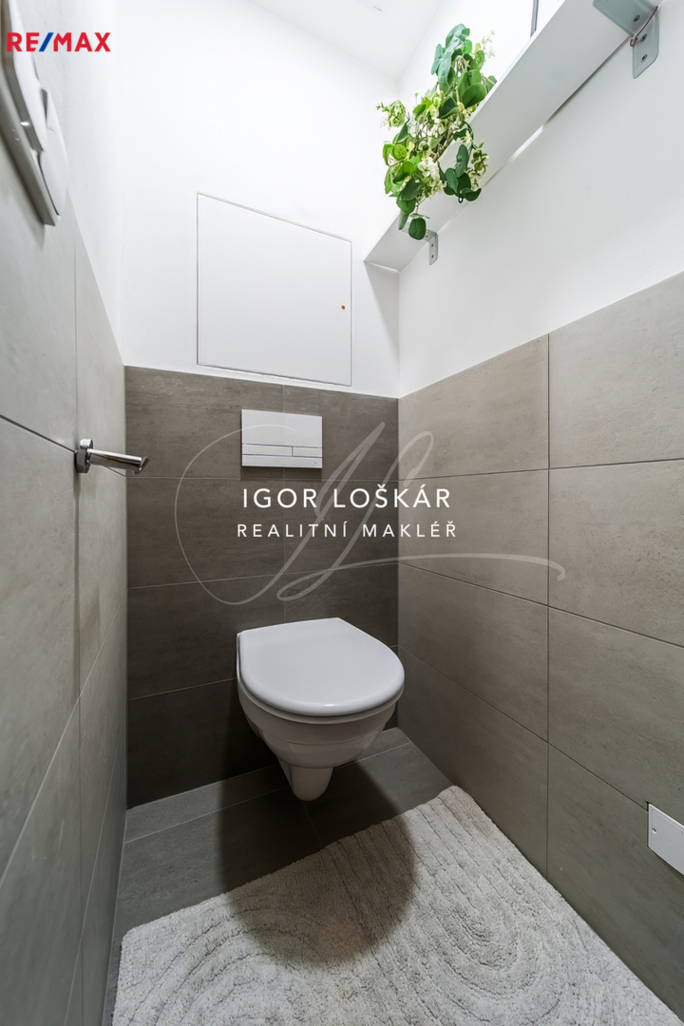 3122318.jpg 3122318.jpg