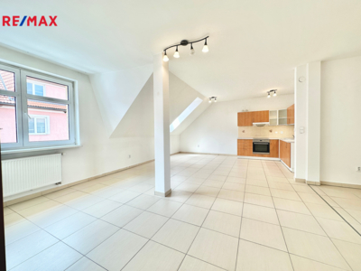 2807169.jpg 2807169.jpg