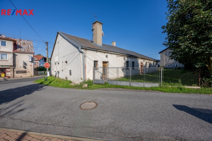 2952807.jpg 2952807.jpg