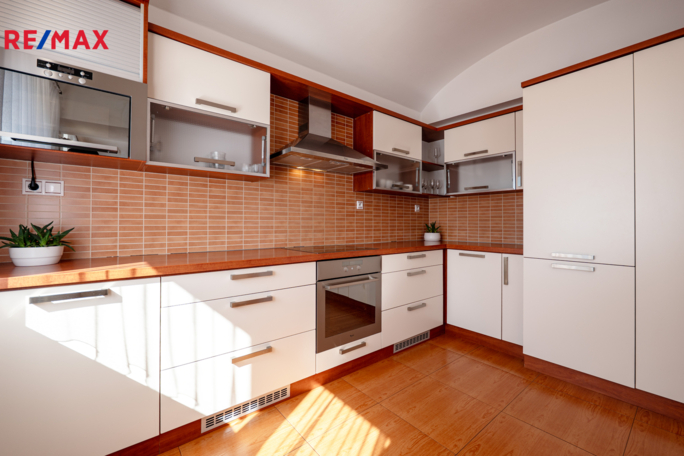 Prodej rodinného domu, 202 m2, Lísek - obrázek 5