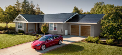 Solární tašky TESLA fungují stejně jako solární panely