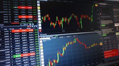 Akcie, nemovitosti nebo půjčky… do čeho investovat?