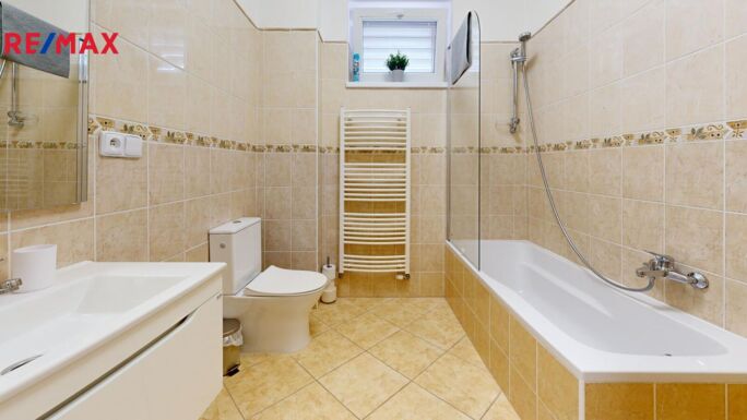 3041889.jpg 3041889.jpg