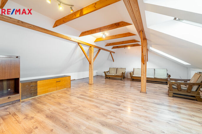 Prodej rodinného domu, 348 m2, Drnovice - obrázek 16