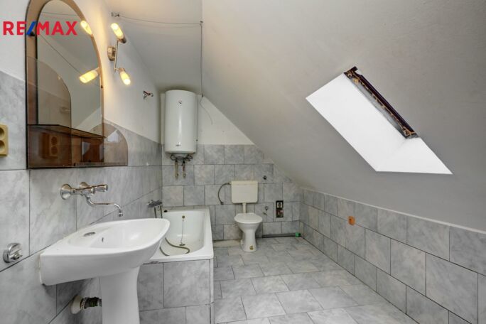 Prodej bytu 3+1, 92,2 m2, Bavory - obrázek 10