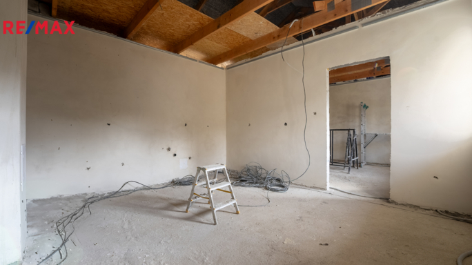 Prodej rodinného domu, 124 m2, Hluboké - obrázek 17