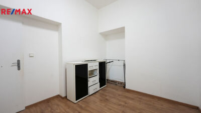 2090231.jpg 2090231.jpg