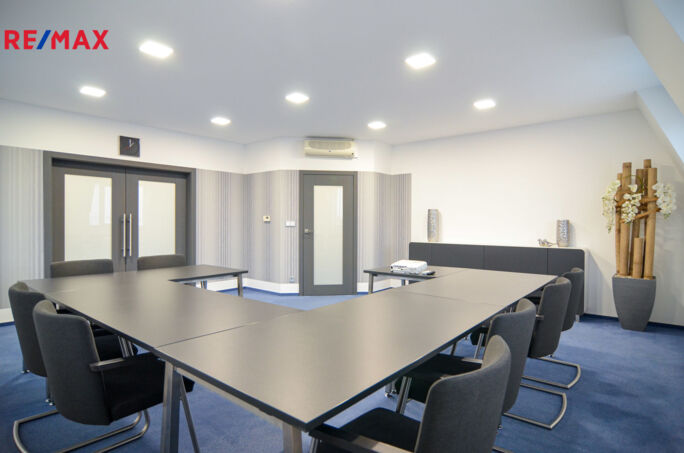 Prodej prostoru kanceláří, 137 m2, Břeclav