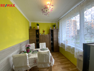 2737627.jpg 2737627.jpg