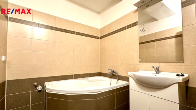 Pronájem bytu 3+1, 95 m2, Brno - obrázek 7