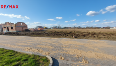 Prodej pozemku pro bydlení, 1011 m2, Lažánky