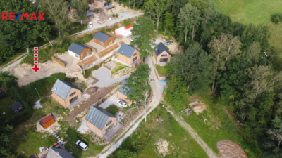 REMAX Delux