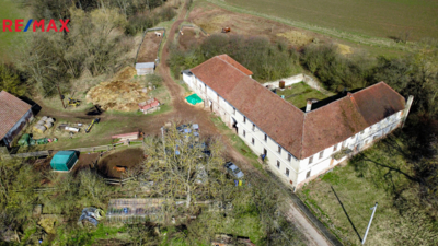 Prodej zemědělské usedlosti, 300 m2, Hluboké Dvory