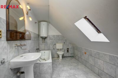 2358235.jpg