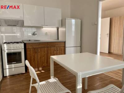 Pronájem bytu 1+1, 39 m2, Praha