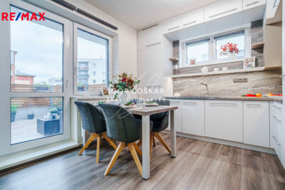 Pronájem bytu 2+kk, 49 m2, Šlapanice