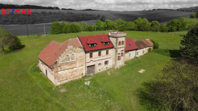 Prodej zemědělské usedlosti, 350 m2, Chvalnov-Lísky