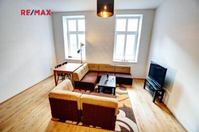 REMAX Delux