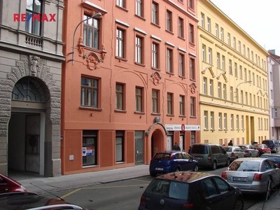 Pronájem komerčních prostor 98 m2, Brno