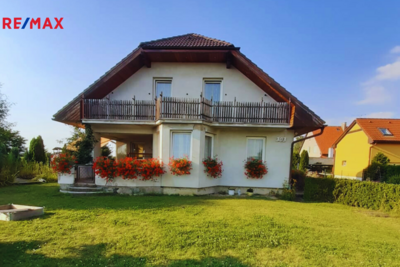 Prodej rodinného domu, 226 m2, Dřísy