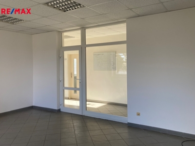 Pronájem prostoru kanceláří, 23 m2, Chomutov