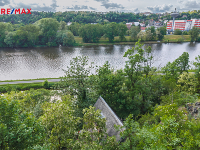 2830774.jpg 2830774.jpg