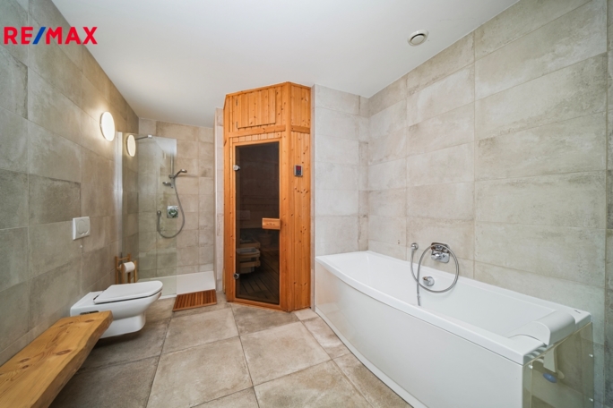 3076822.jpg 3076822.jpg