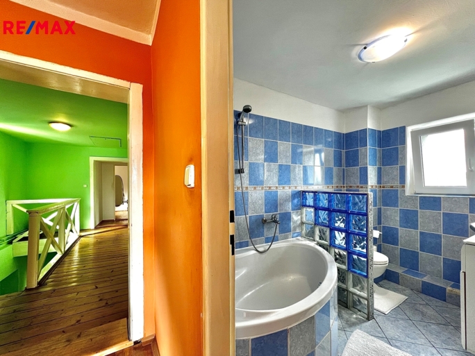 2919880.jpg 2919880.jpg