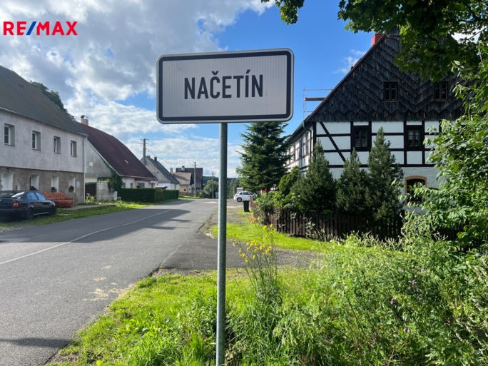 2925933.jpeg 2925933.jpeg