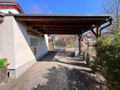 2735843.jpg 2735843.jpg