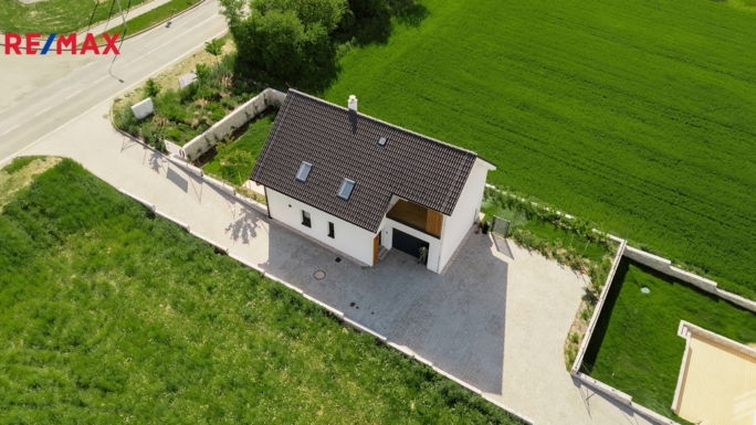Prodej rodinného domu, 151 m2, Lysice - obrázek 4