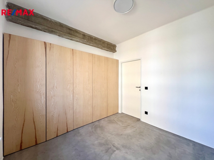 2984889.jpeg 2984889.jpeg