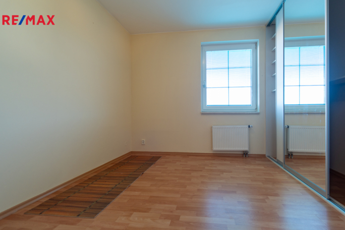 3078856.jpg 3078856.jpg