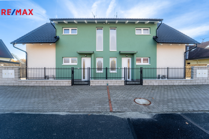 Pronájem rodinného domu, 97 m2, Veltruby