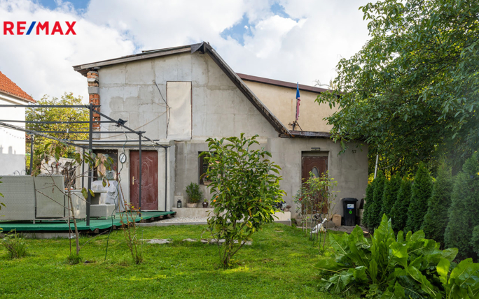 3040745.jpg 3040745.jpg